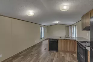 7925 Hunter Rd SW, Amanda, OH 43102 - Photo 13