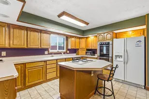 6581 Sherry Ln, Hilliard, OH 43026 - Photo 9
