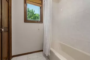 130 Whieldon Ln, Columbus, OH 43085 - Photo 39