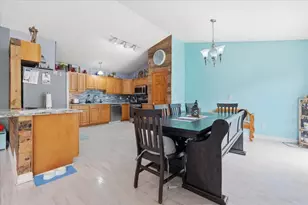 749 Country Club Dr, Howard, OH 43028 - Photo 5