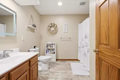 749 Country Club Drive, Howard, OH 43028 - Photo 17