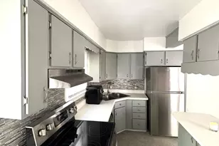 1341 E 15th Ave, Columbus, OH 43211 - Photo 11