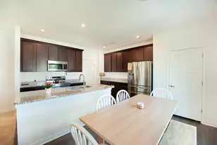1698 Lewes Castle Dr, Grove City, OH 43123 - Photo 3