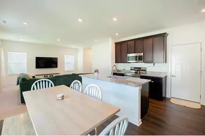 1698 Lewes Castle Drive, Grove City, OH 43123 - Photo 5