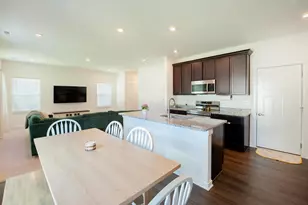 1698 Lewes Castle Dr, Grove City, OH 43123 - Photo 5