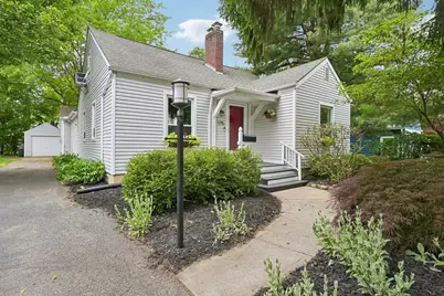 175 W Weisheimer Road, Columbus, OH 43214 - Photo 1