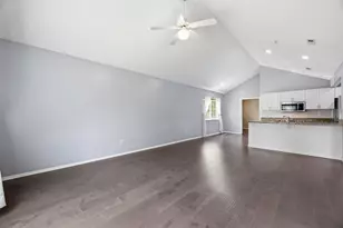 5392 Pond View Dr, Westerville, OH 43081 - Photo 5