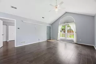 5392 Pond View Dr, Westerville, OH 43081 - Photo 7