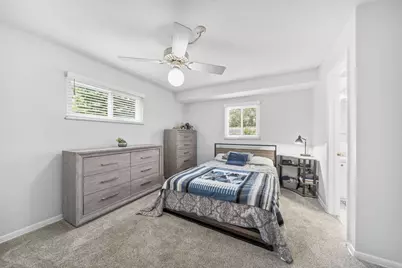 390 Dunbarton Road, Columbus, OH 43230 - Photo 9