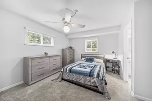 390 Dunbarton Rd, Columbus, OH 43230 - Photo 9