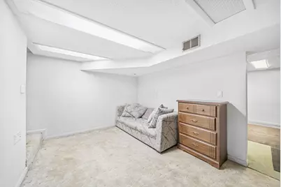 390 Dunbarton Road, Columbus, OH 43230 - Photo 15