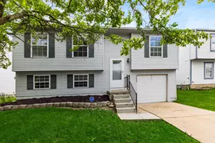 2253 Autumn Village Ct, Columbus, OH 43223 - Photo 3