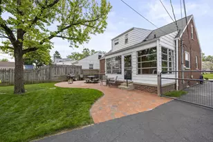 268 S Southampton Ave, Columbus, OH 43204 - Photo 31
