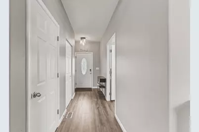 372 Puleo Drive, London, OH 43140 - Photo 5