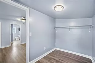 1061 Williams Rd, Columbus, OH 43207 - Photo 11