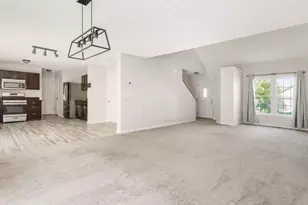 1240 Onaway Ct, Columbus, OH 43228 - Photo 5
