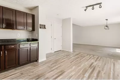 1240 Onaway Court, Columbus, OH 43228 - Photo 17
