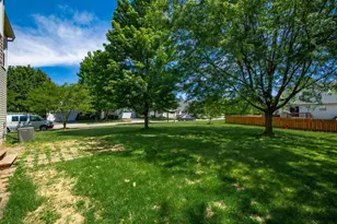 1240 Onaway Ct, Columbus, OH 43228 - Photo 37