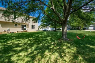 1240 Onaway Ct, Columbus, OH 43228 - Photo 7
