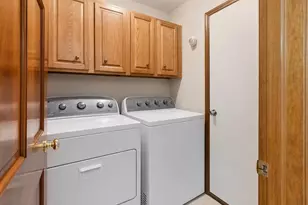 864 Gulliver Dr, Columbus, OH 43207 - Photo 17