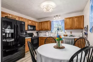 864 Gulliver Dr, Columbus, OH 43207 - Photo 9