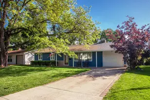 3082 Trentwood Rd, Columbus, OH 43221 - Photo 1