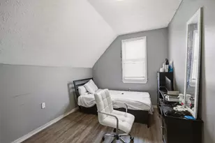 9706 Sophia Ave, Cleveland, OH 44104 - Photo 11