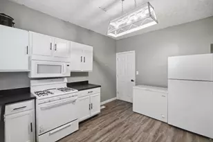 9706 Sophia Ave, Cleveland, OH 44104 - Photo 7