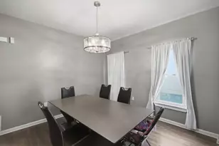 9706 Sophia Ave, Cleveland, OH 44104 - Photo 5