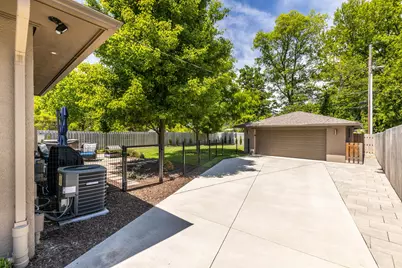 2832 Alder Vista Drive, Columbus, OH 43231 - Photo 9