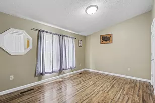 9274 Cincinnati-Zanesville Rd SW, Amanda, OH 43102 - Photo 11