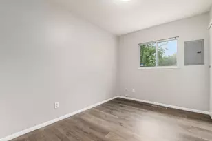 1371 Southfield Dr S, Columbus, OH 43207 - Photo 17
