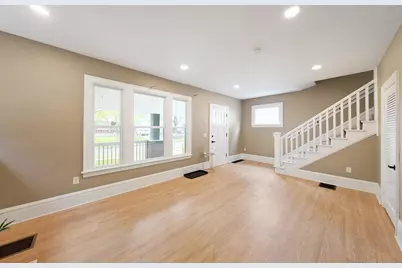 216 N Warren Avenue, Columbus, OH 43204 - Photo 9