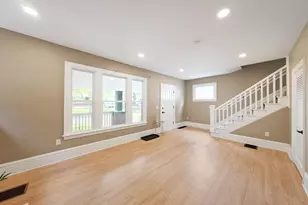216 N Warren Ave, Columbus, OH 43204 - Photo 9
