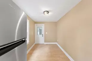 216 N Warren Ave, Columbus, OH 43204 - Photo 21