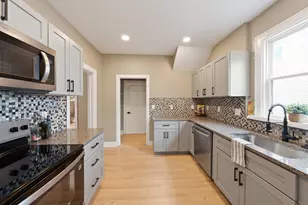 216 N Warren Ave, Columbus, OH 43204 - Photo 17