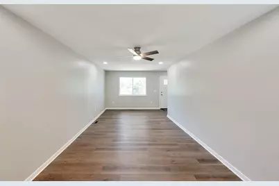270 Huber Village Boulevard, Westerville, OH 43081 - Photo 11