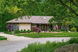 7155 Wellington Ct, Dublin, OH 43016 - Photo 3