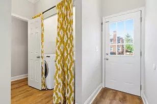 396 E Mithoff St, Columbus, OH 43206 - Photo 17