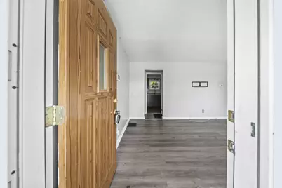 2559 Hamilton Avenue, Columbus, OH 43211 - Photo 3