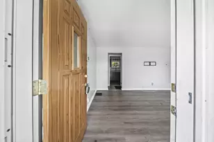 2559 Hamilton Ave, Columbus, OH 43211 - Photo 3