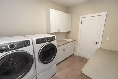 2880 Kobuk Drive, Columbus, OH 43228 - Photo 35