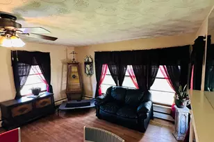 23 State St, Jeffersonville, OH 43128 - Photo 5