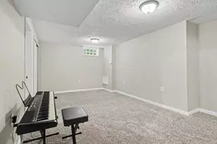 240 Dogwood Dr, Delaware, OH 43015 - Photo 31