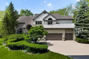 9750 Erin Woods Dr, Dublin, OH 43017 - Photo 1