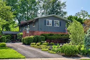 1915 Brandywine Dr, Columbus, OH 43220 - Photo 1