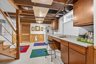 1915 Brandywine Dr, Columbus, OH 43220 - Photo 49