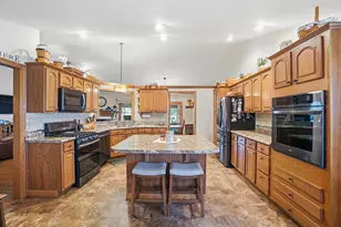 77 Millstone Cir, Pataskala, OH 43062 - Photo 13