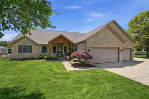 77 Millstone Cir, Pataskala, OH 43062 - Photo 5