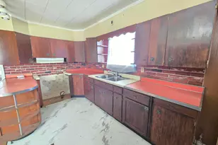 908 S Market St, Galion, OH 44833 - Photo 9